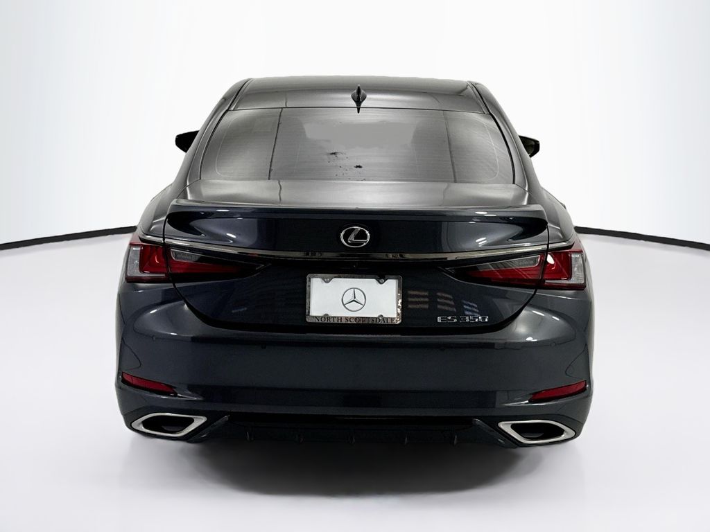 Thumbnail: 2022 Lexus ES - 6