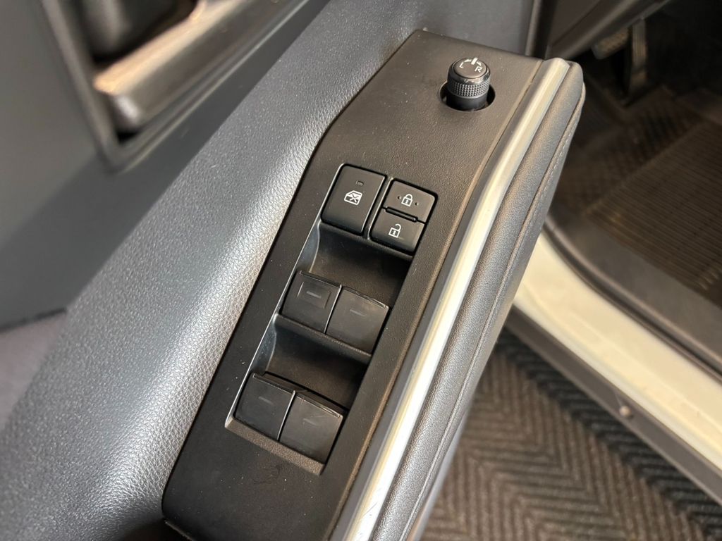 2021 Toyota Highlander Hybrid LE