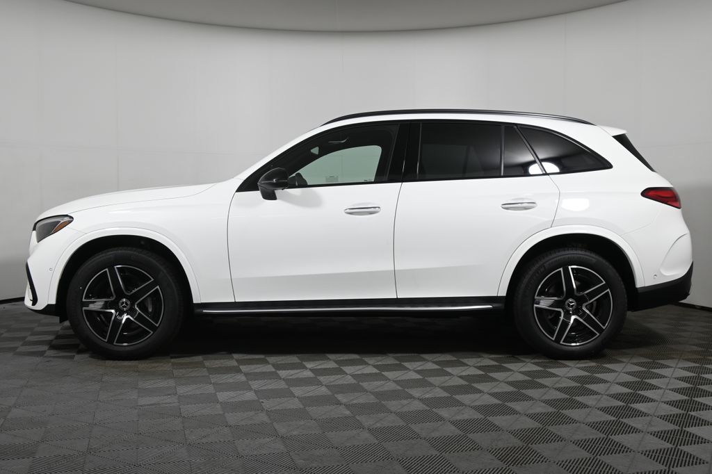 Thumbnail: 2025 Mercedes-Benz GLC - 2