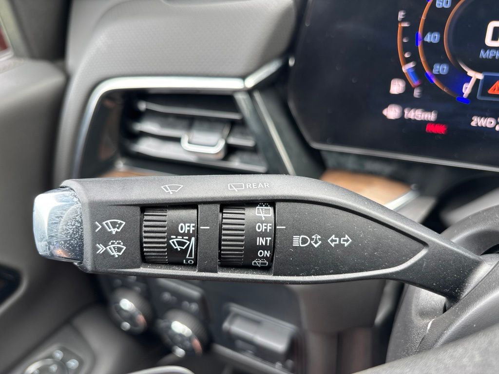 Used 2025 Chevrolet Suburban SUV