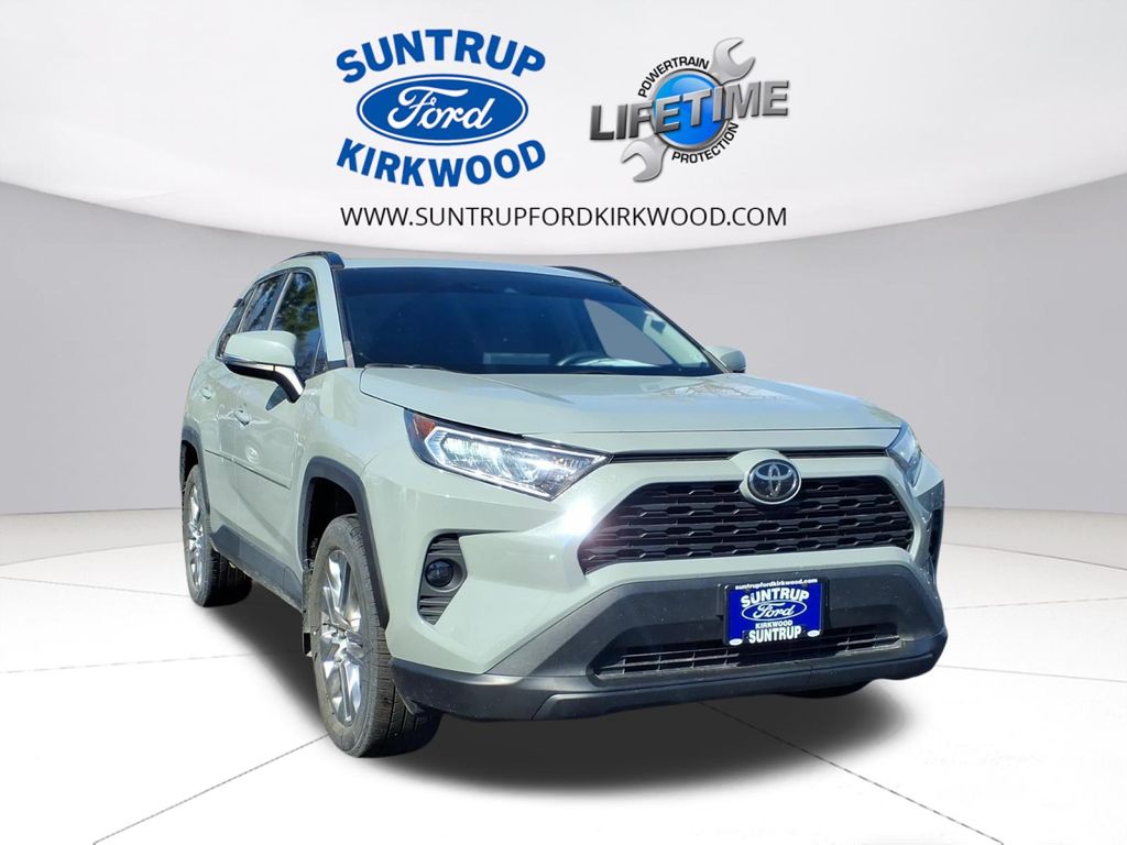 2021 Toyota RAV4 XLE Premium AWD