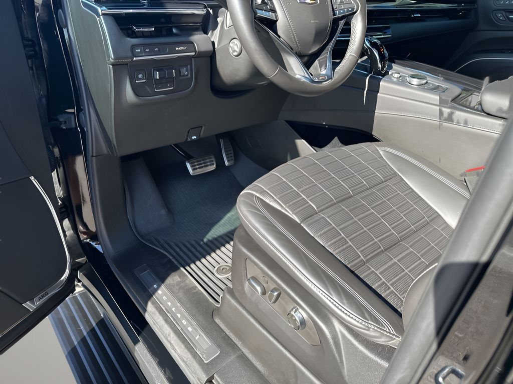 Used Car 2023 Cadillac Escalade  V-series For Sale Under $110,000 In Austin, Texas