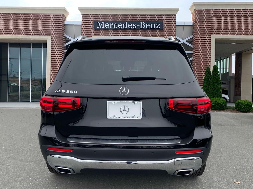Thumbnail: 2025 Mercedes-Benz GLB - 6