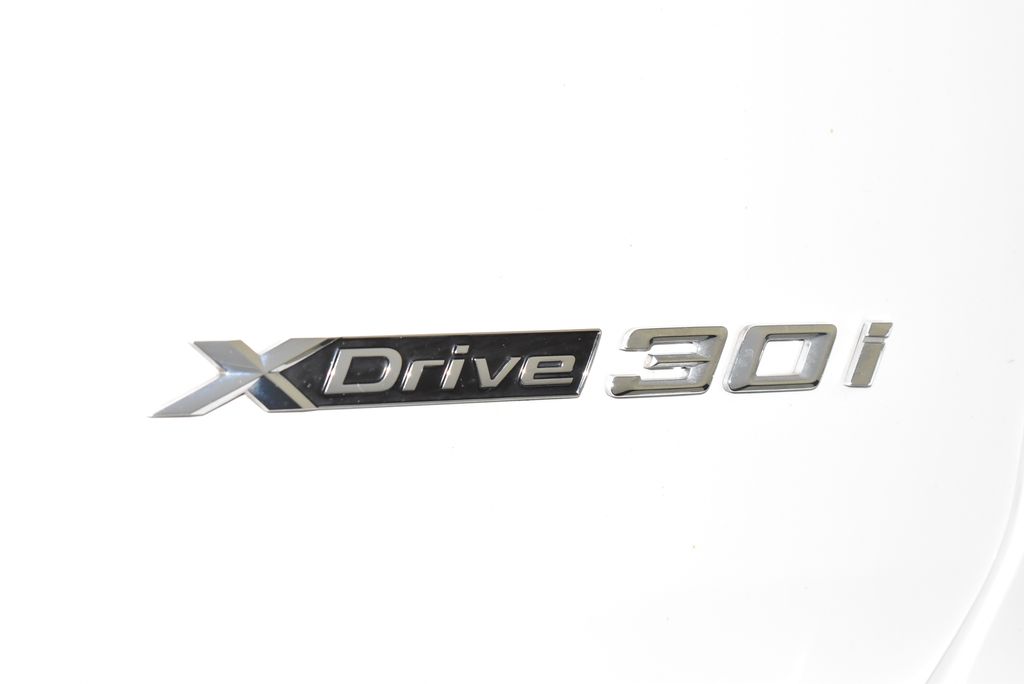 Thumbnail: 2022 BMW X3 - 10