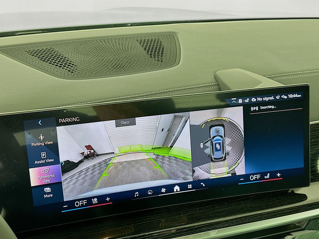 Thumbnail: 2026 BMW X5 - 13