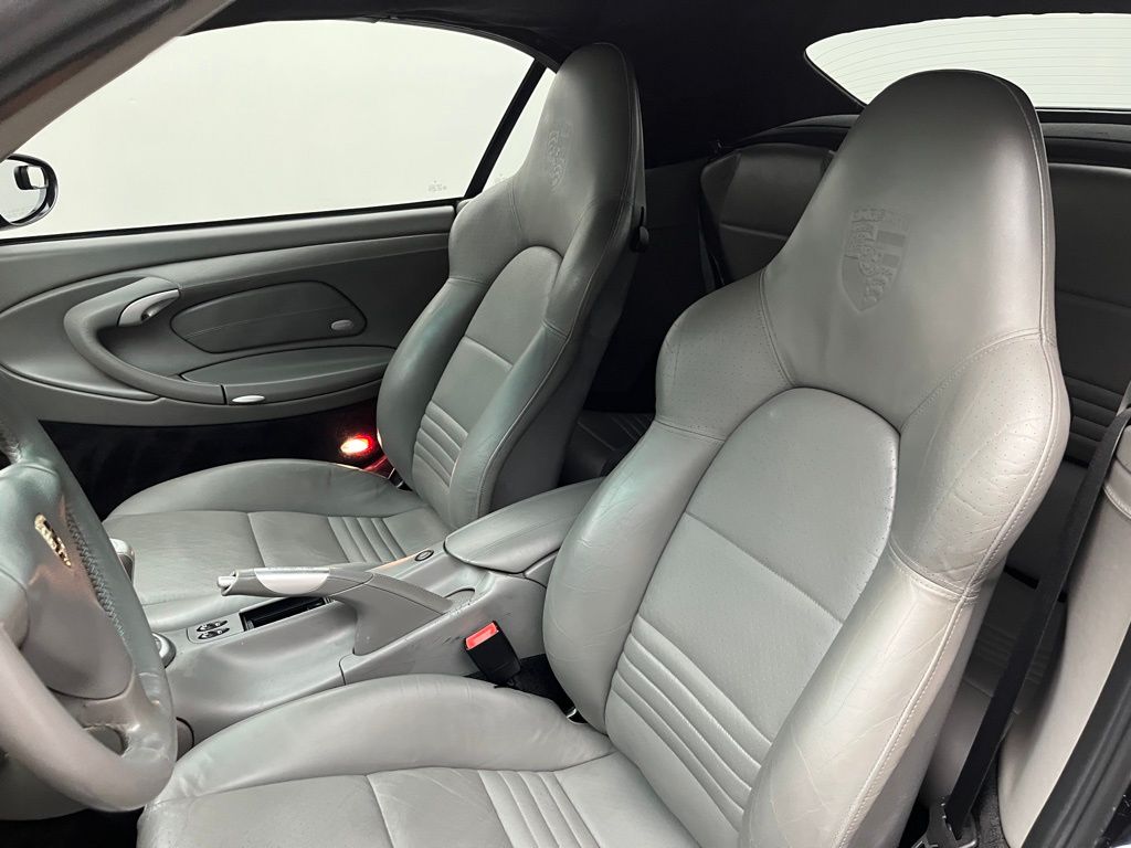 Thumbnail: 2004 Porsche 911 - 5