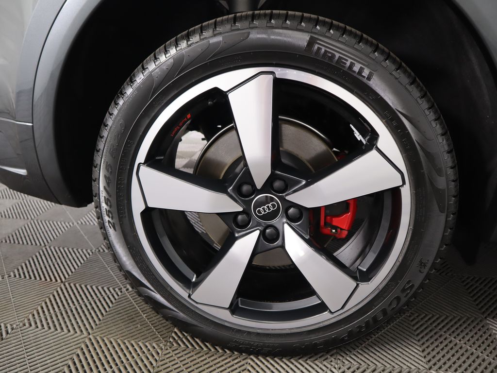 2024 Audi Q5 e Premium 32