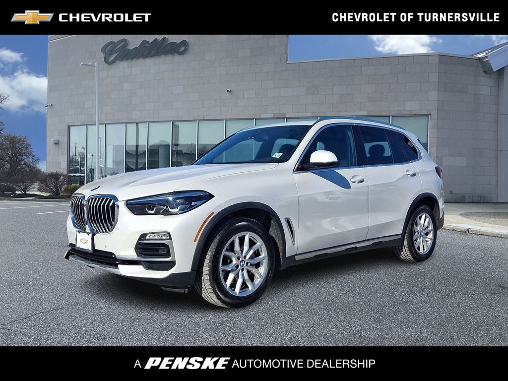 Thumbnail: 2021 BMW X5 - 1