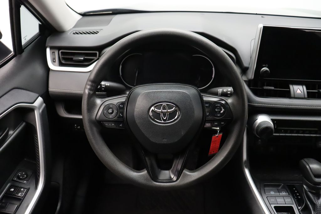 2024 Toyota RAV4 LE 23