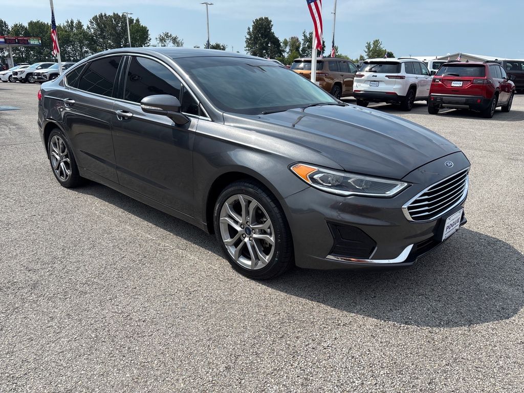  2019 Ford Fusion SEL   