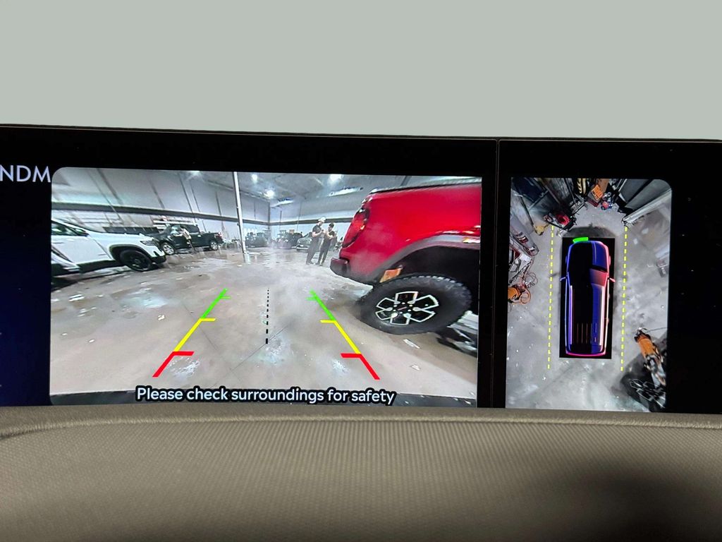 Certified Used 2025 Infinite Black Metallic Clearcoat Lincoln Reserve image 13