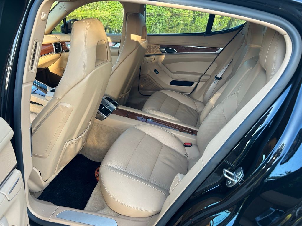 Thumbnail: 2012 Porsche Panamera - 13