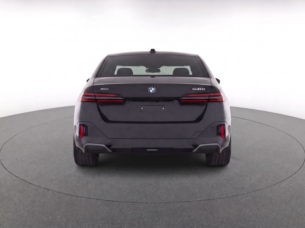 Thumbnail: 2024 BMW 5 Series - 32