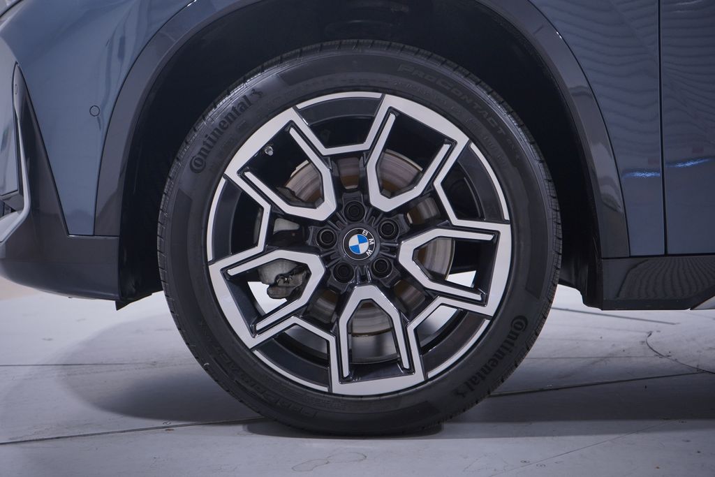 Thumbnail: 2023 BMW X1 - 2