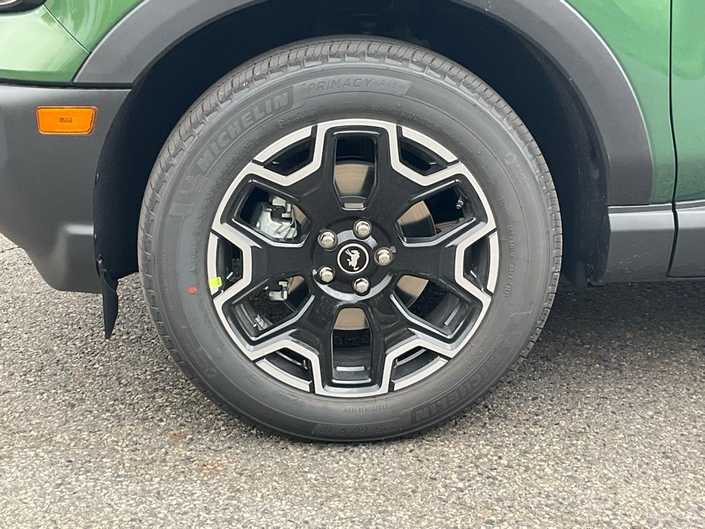 New 2025 Green Ford Outer Banks image 22