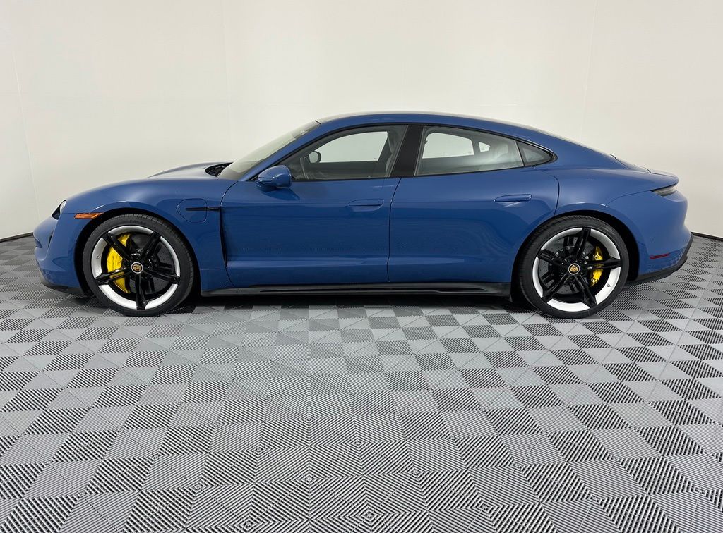 Thumbnail: 2024 Porsche Taycan - 2