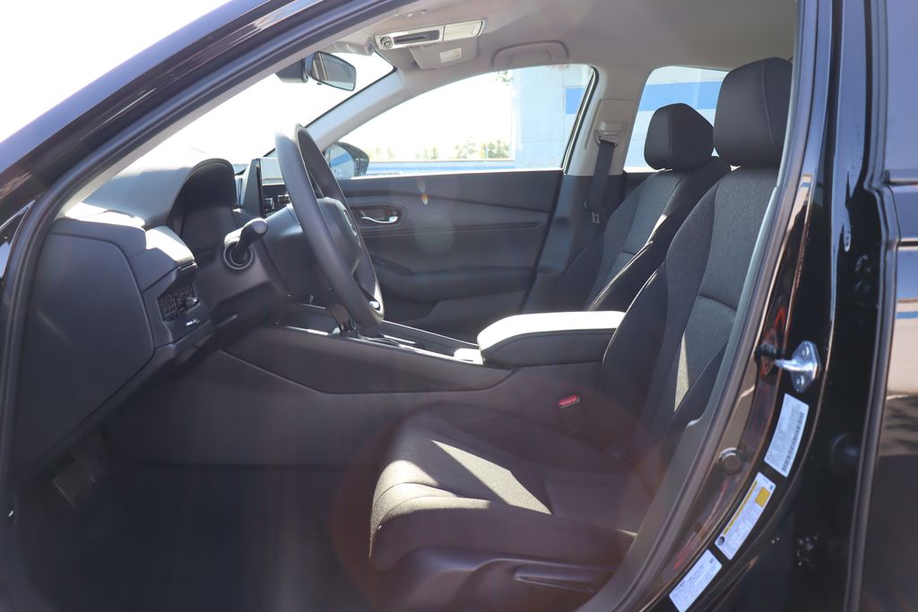 2025 Honda Accord LX 25