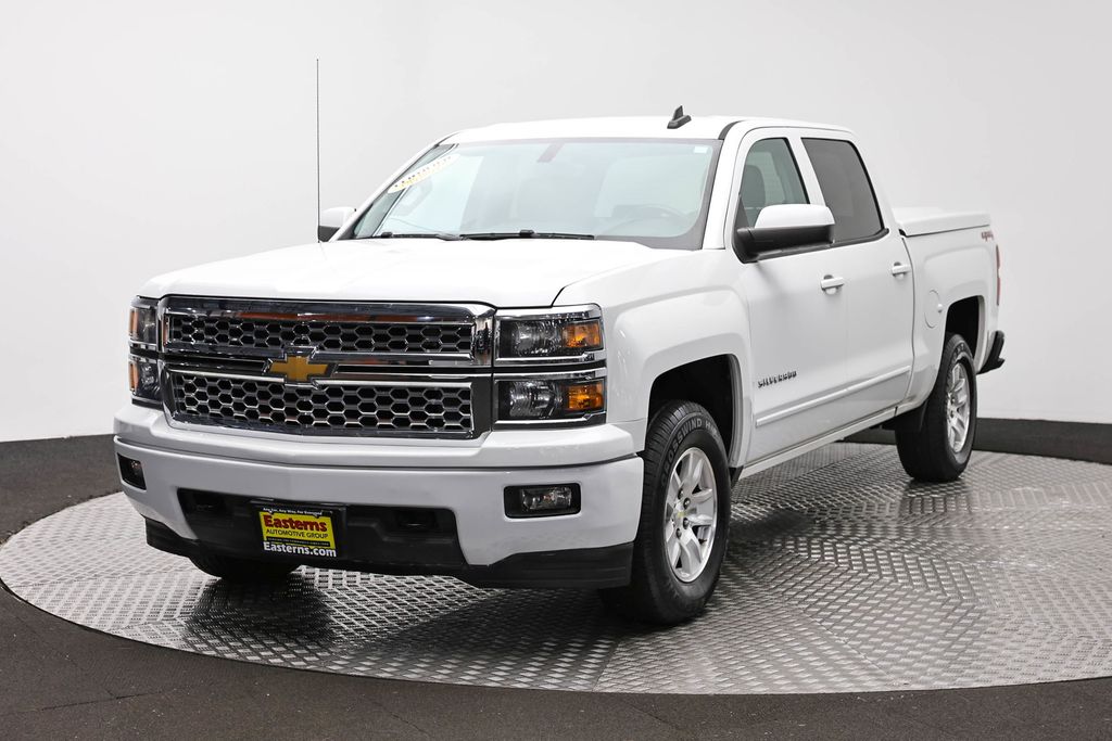 Summit White 2015 Chevrolet Silverado 1500 Pickup Truck Four-Wheel Drive 6-Speed Automatic Overdrive