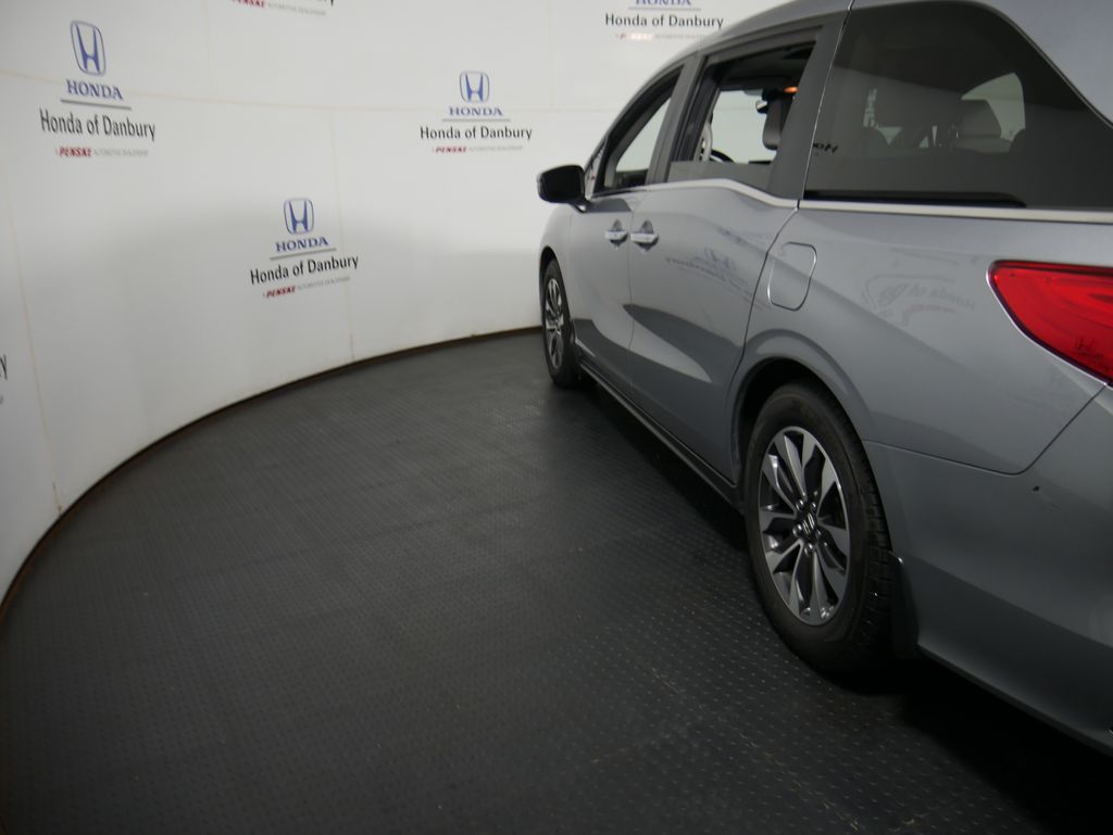 Thumbnail: 2023 Honda Odyssey - 12