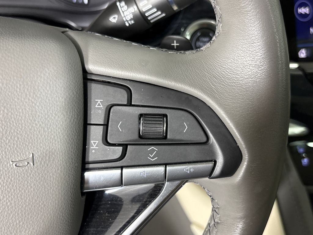 2024 Argent Silver Metallic Cadillac XT6 Premium Luxury FWD SUV