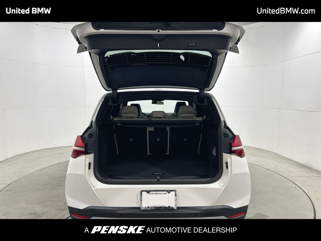 Thumbnail: 2026 BMW X3 - 22