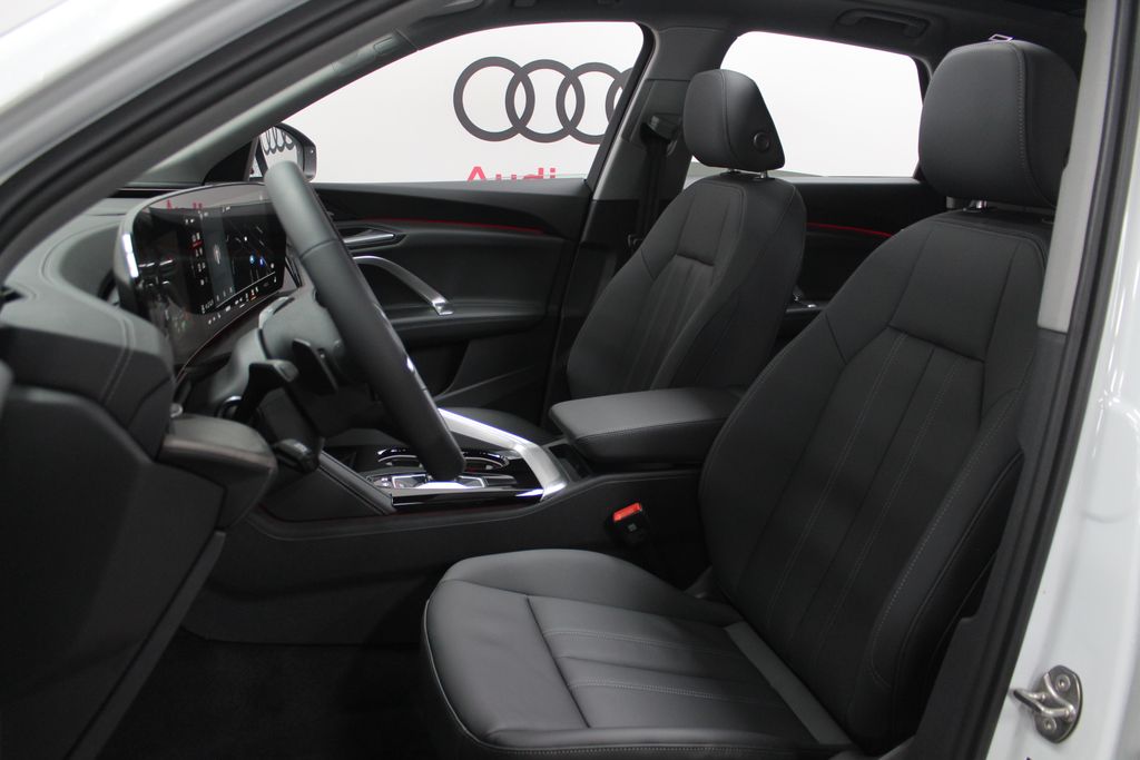 Thumbnail: 2025 Audi Q5 - 11