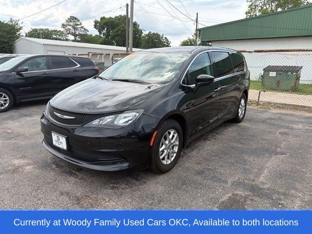2023 Chrysler Voyager LX FWD
