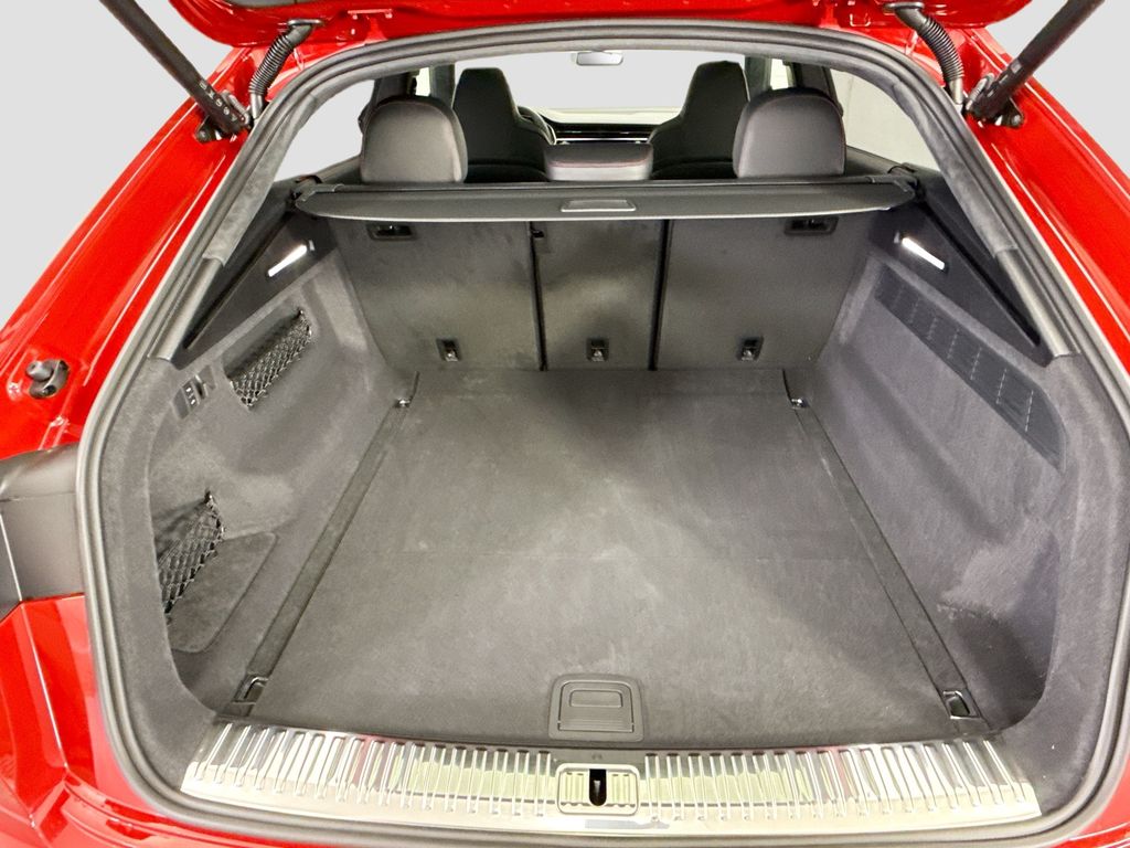 Thumbnail: 2026 Audi SQ8 - 28