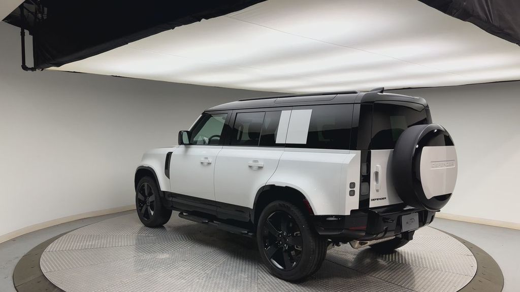 Thumbnail: 2026 Land Rover Defender - 4