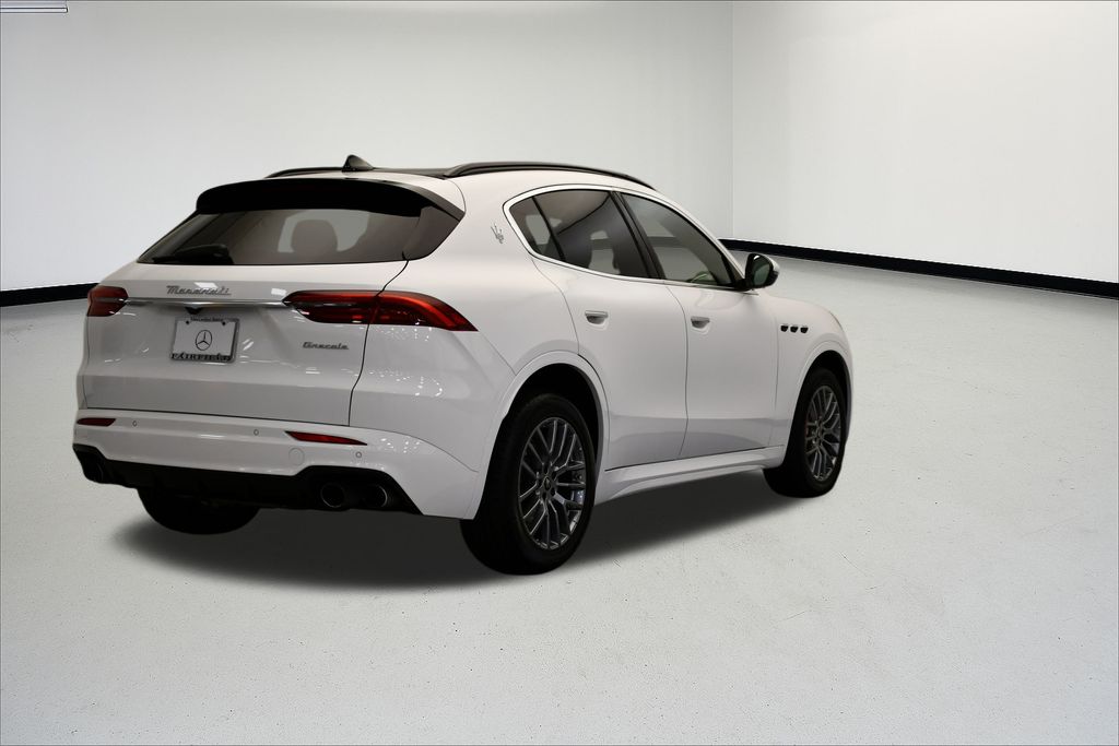 Thumbnail: 2024 Maserati Grecale - 5