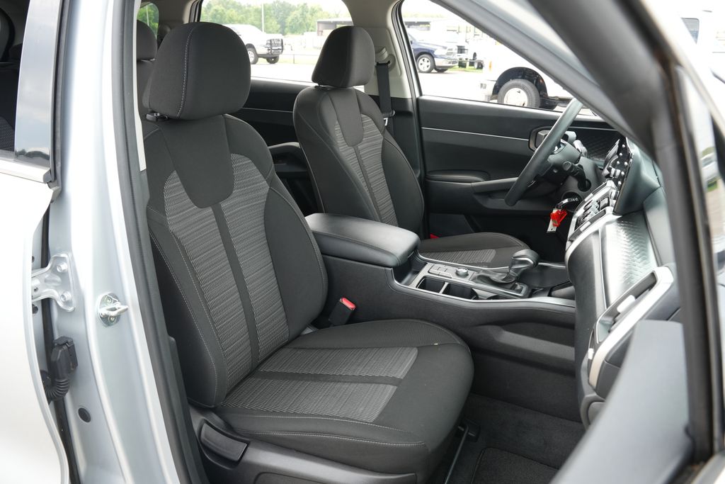 2021 Kia Sorento LX Silver at Community Kia