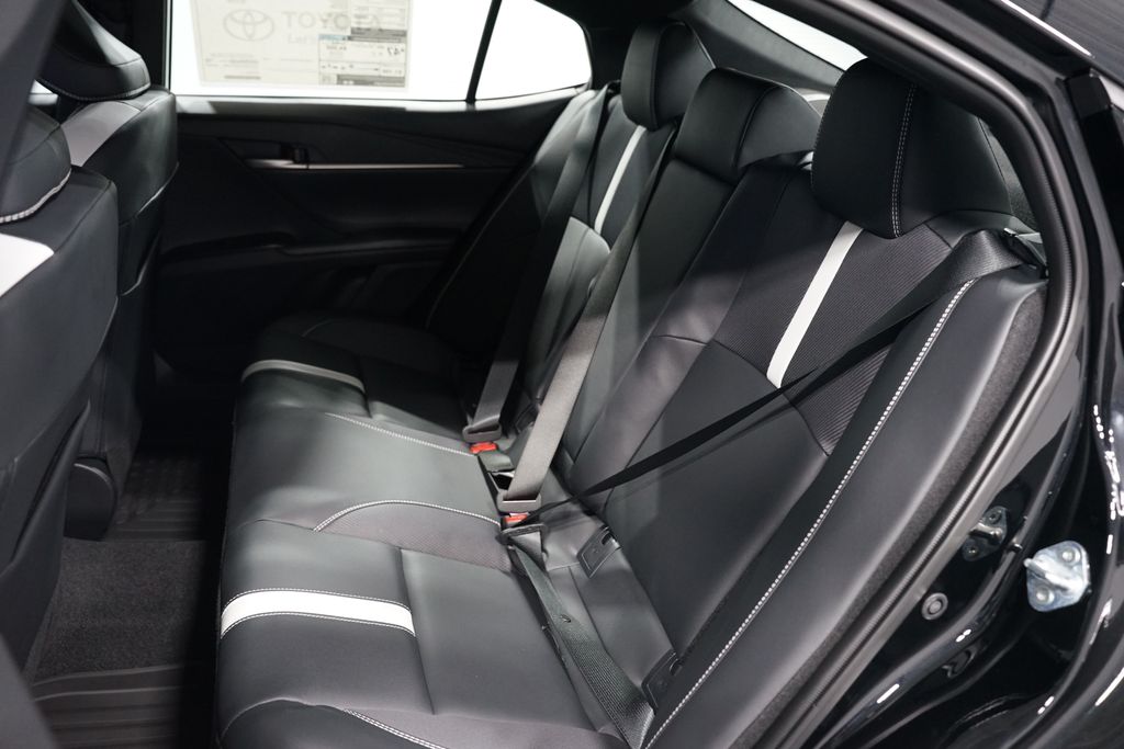 Thumbnail: 2025 Toyota Camry - 30