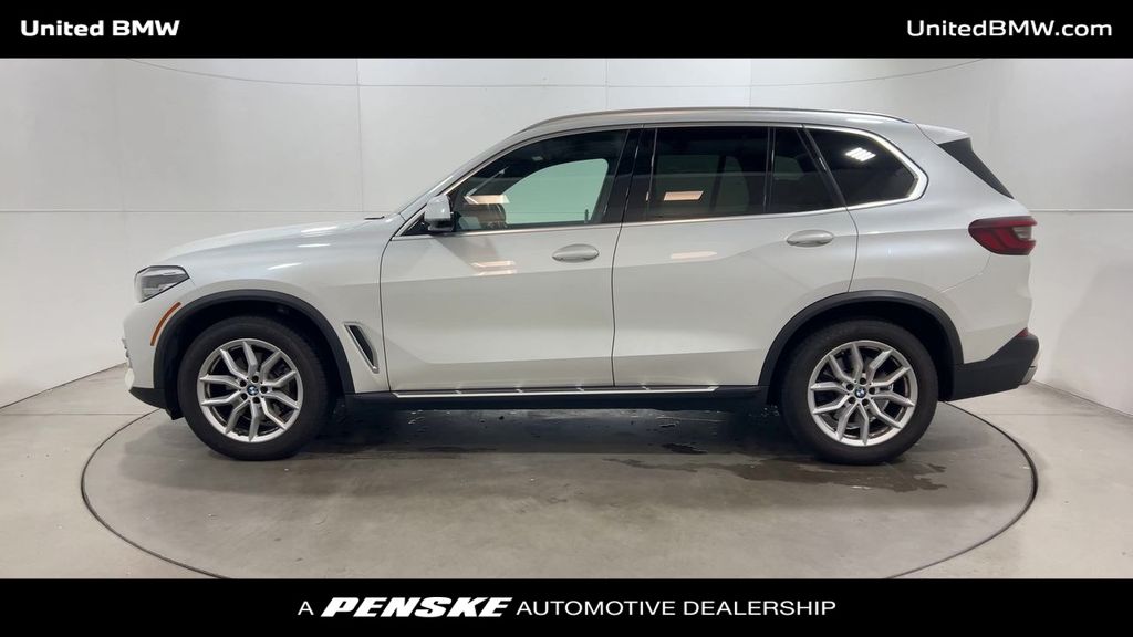 Thumbnail: 2021 BMW X5 - 5