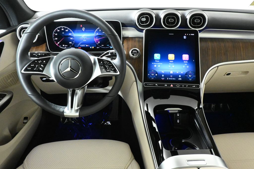 Thumbnail: 2026 Mercedes-Benz GLC - 17