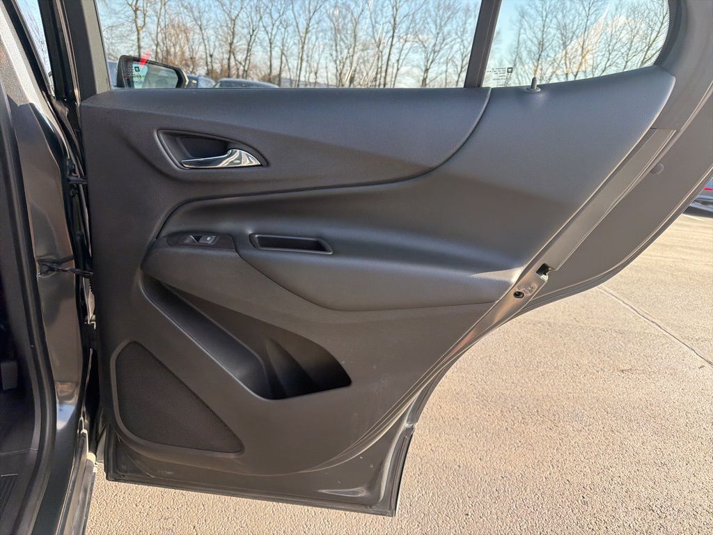 Thumbnail: 2018 Chevrolet Equinox - 25