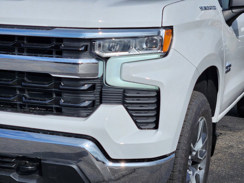 2025 Chevrolet Silverado 1500 LT 5