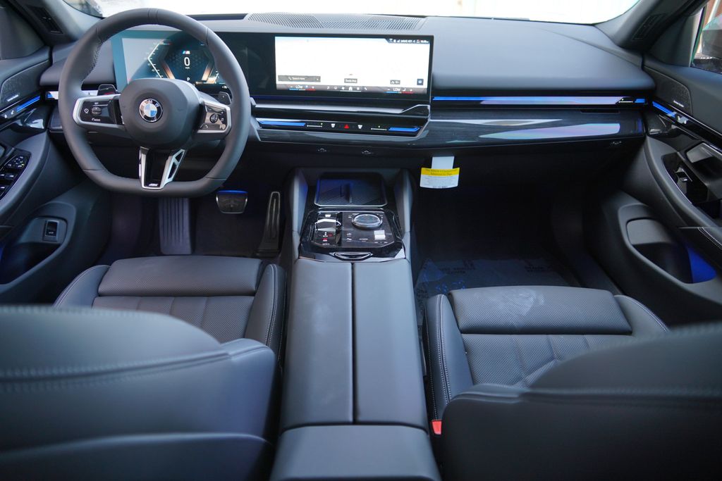 Thumbnail: 2026 BMW 5 Series - 13