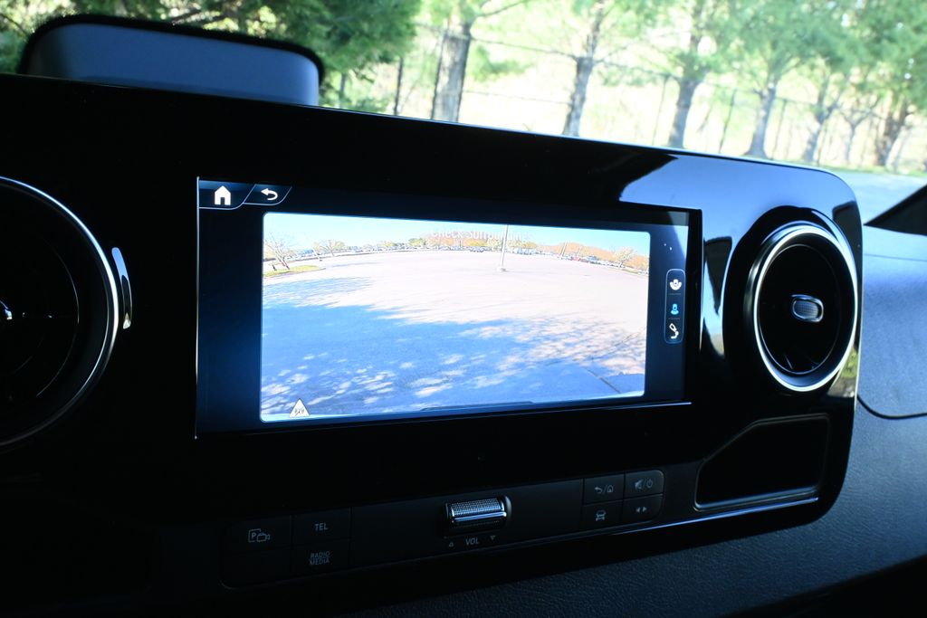 Thumbnail: 2026 Mercedes-Benz Sprinter - 22