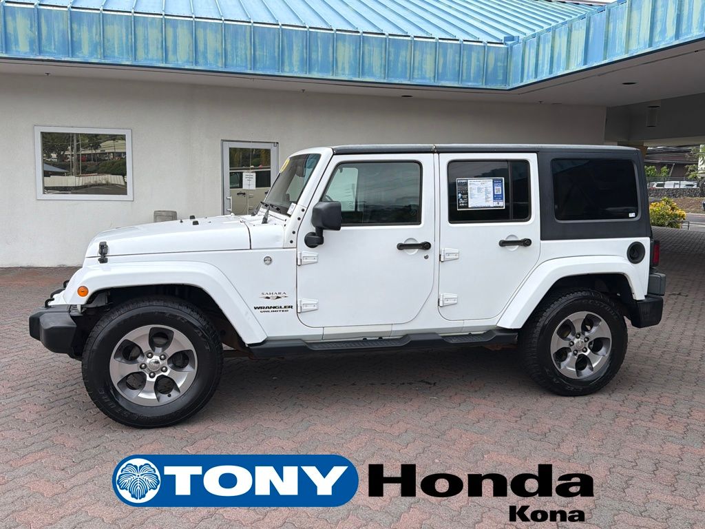 Bright White Clearcoat 2016 Jeep Wrangler Unlimited Sahara 4WD SUV / Crossover Four-Wheel Drive 5-Speed Automatic