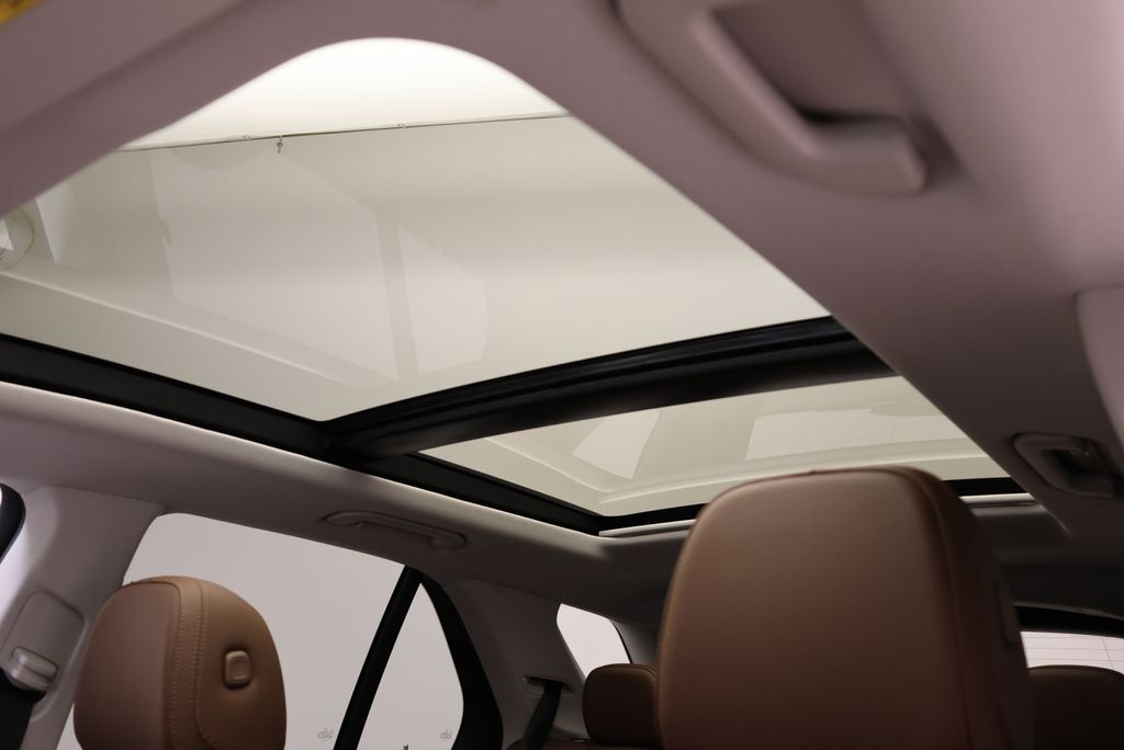 Thumbnail: 2026 Mercedes-Benz GLE - 15