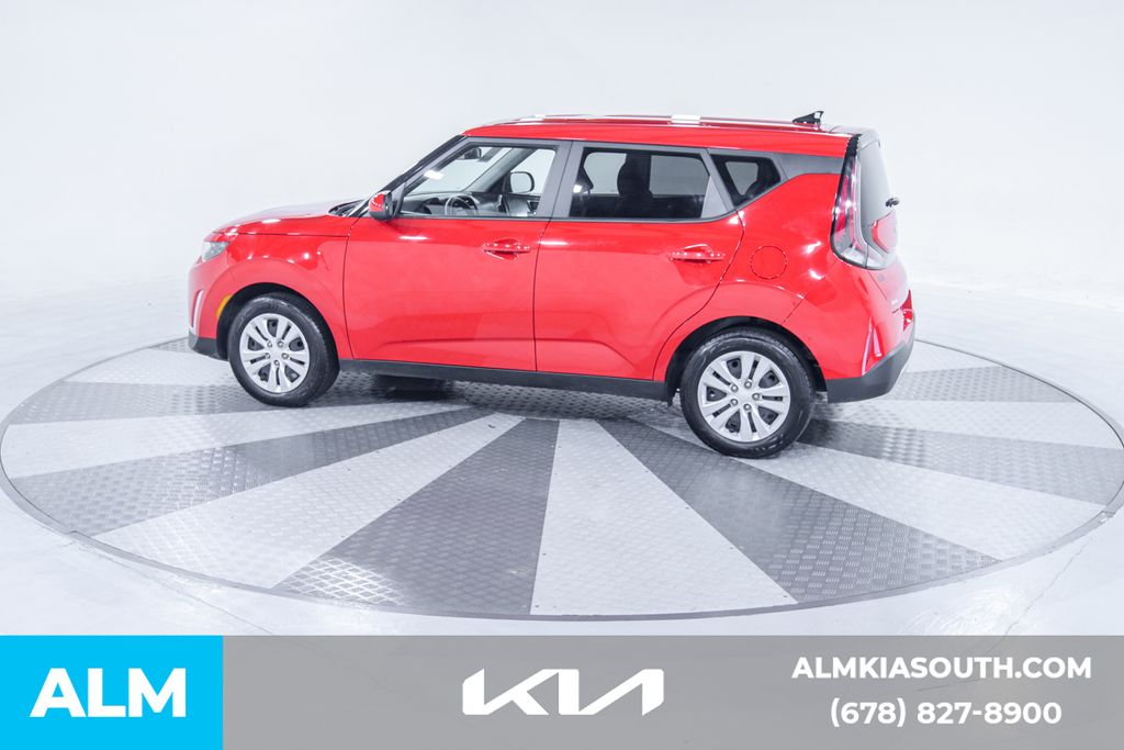 2023 Kia Soul LX photo 5