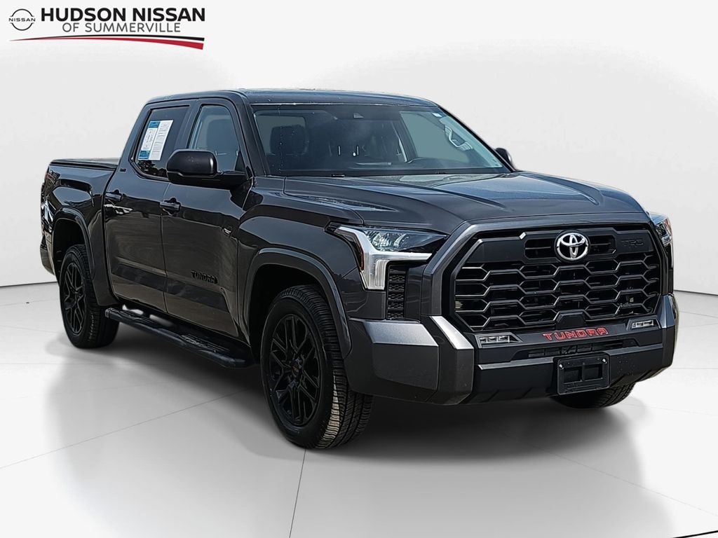 2023 Toyota Tundra SR5 CrewMax Cab 4WD