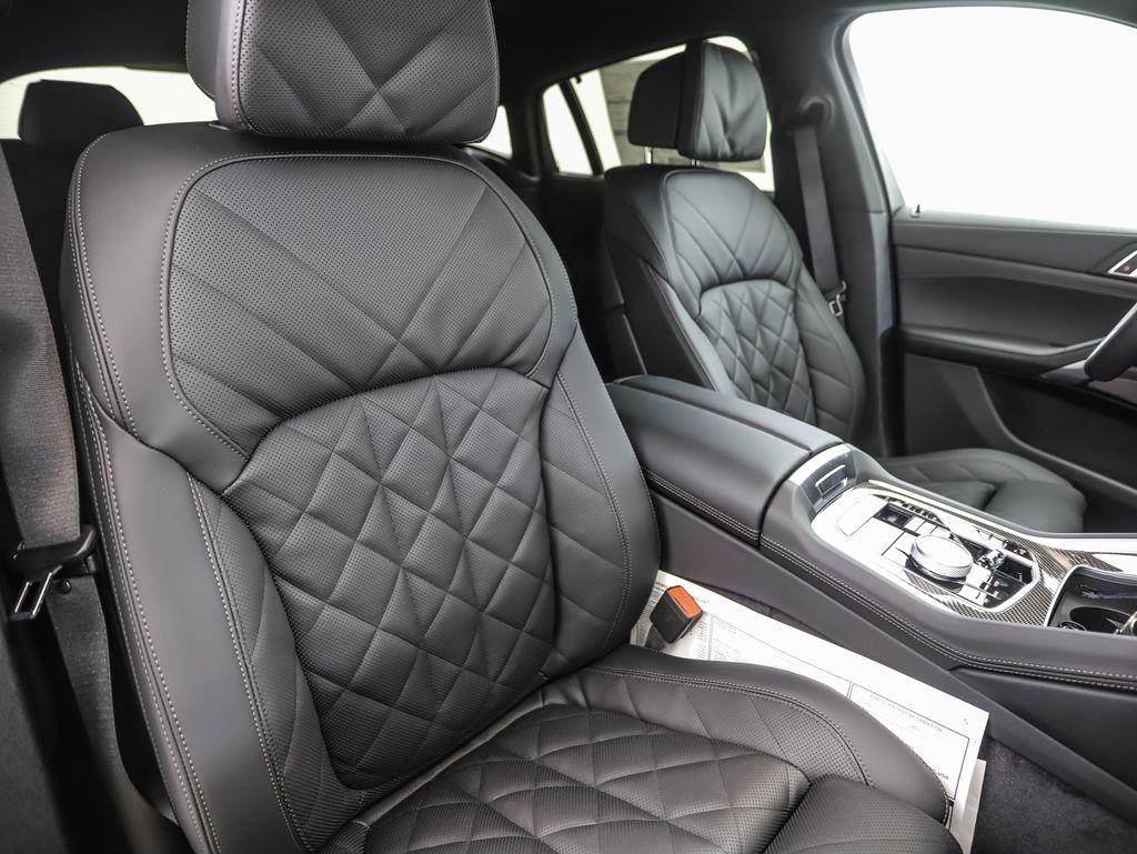 Thumbnail: 2026 BMW X6 - 32