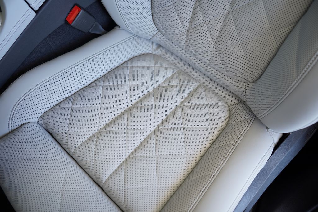 Thumbnail: 2026 BMW X5 - 12