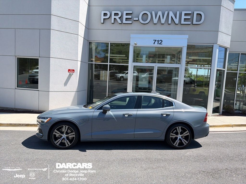 2022 Volvo S60 Recharge Inscription Extended Range eAWD