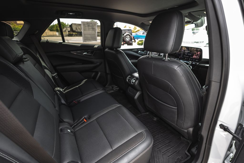 2024 Chevrolet Blazer EV LT thumbnail 25