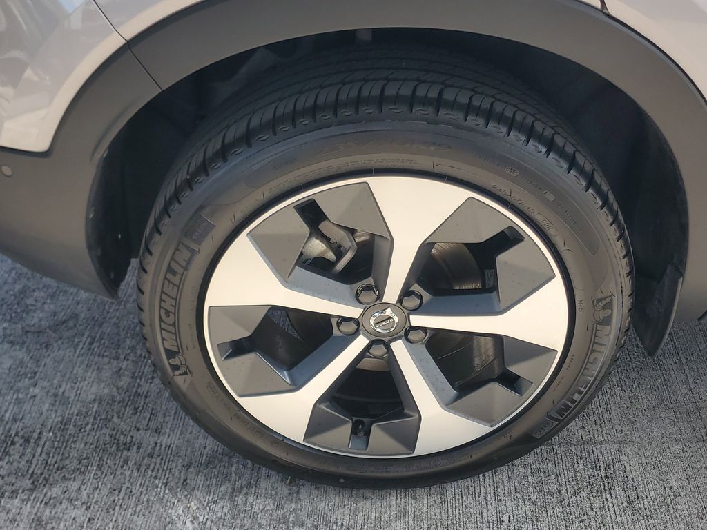 used 2026 Volvo XC40 car, priced at $41,795