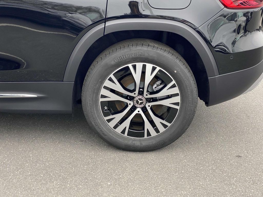 Thumbnail: 2025 Mercedes-Benz GLB - 9