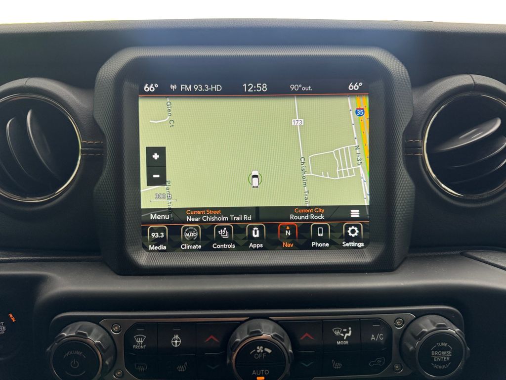 Used Car 2023 Jeep Gladiator  Overland For Sale Under $35,000 In Round Rock, Texas