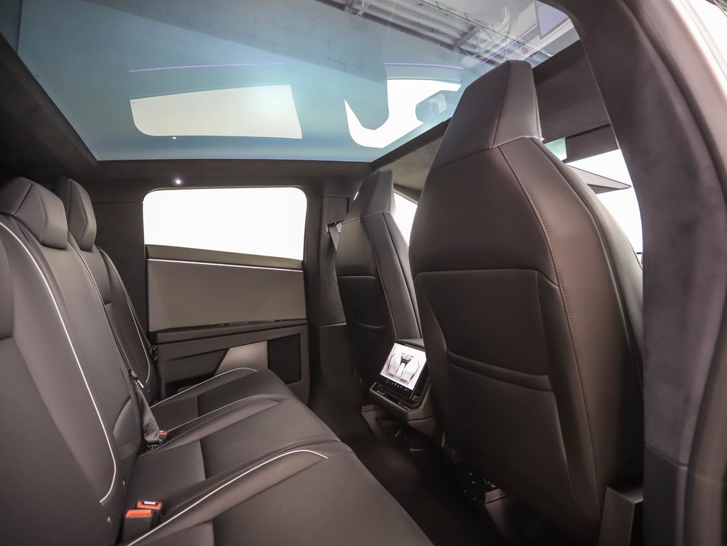 2024 Tesla Cybertruck  21